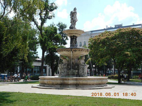 Elizabeth Square